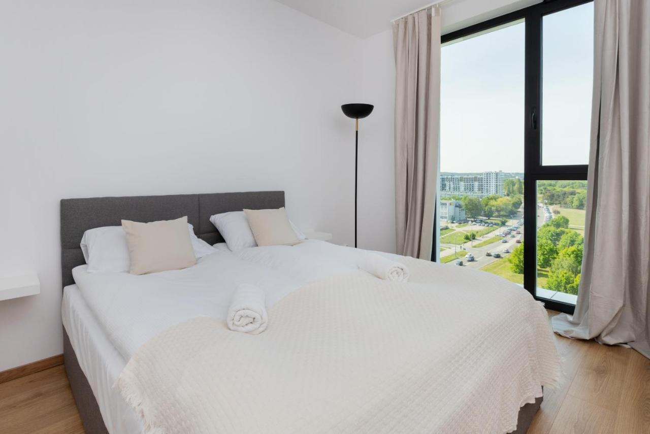 Tarasy Baltyku Apartments & Parking & Balcony By Noclegi Renters Gdańsk Buitenkant foto