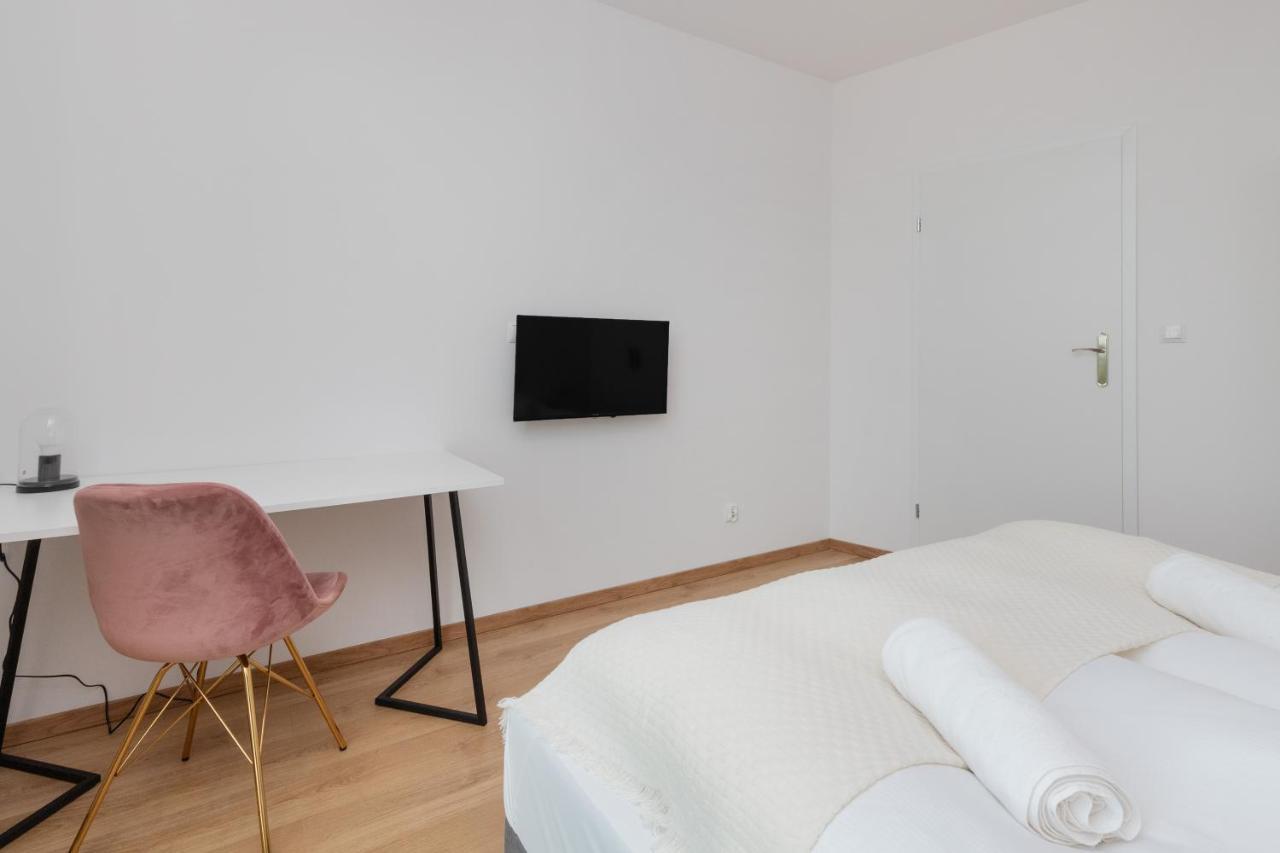Tarasy Baltyku Apartments & Parking & Balcony By Noclegi Renters Gdańsk Buitenkant foto